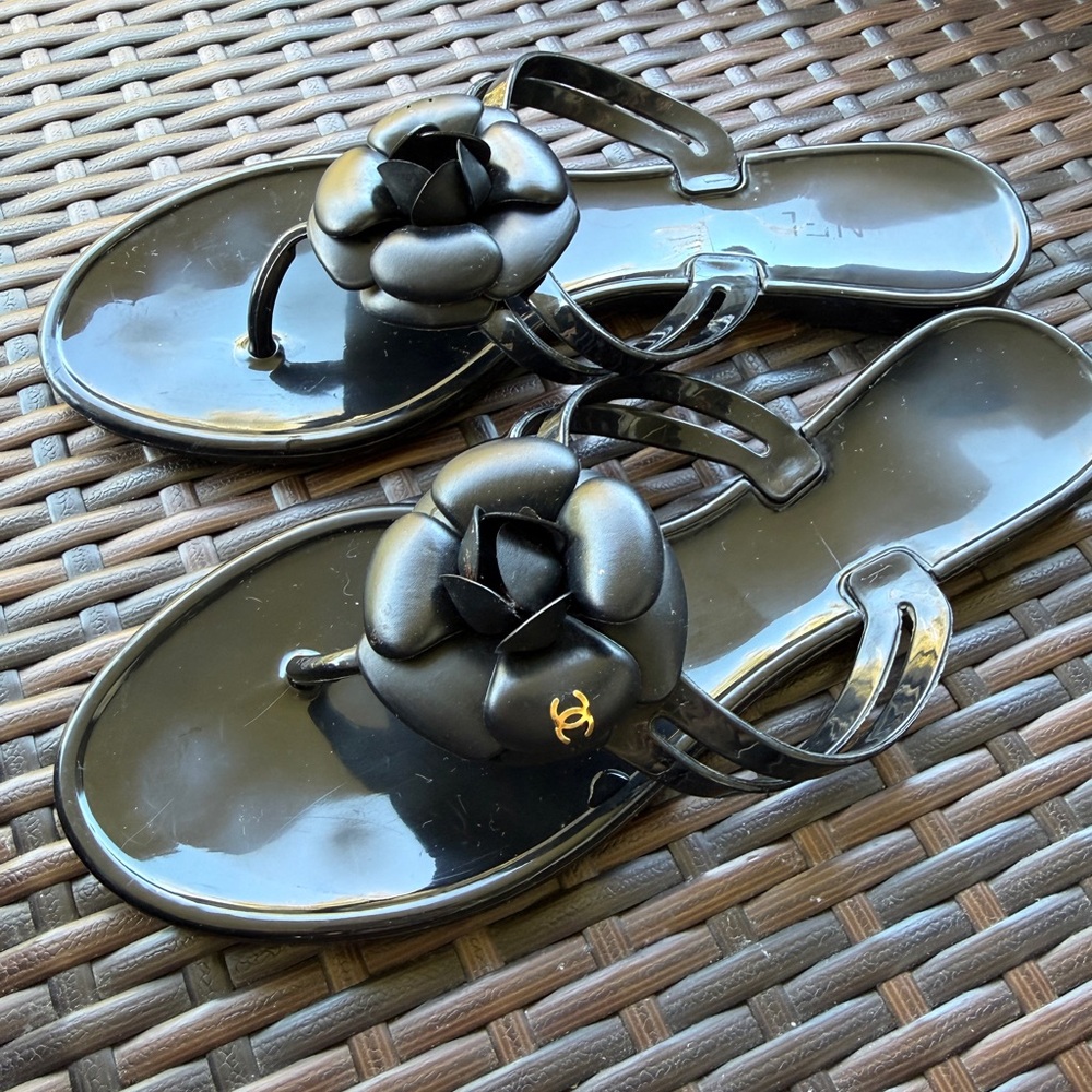 CHANEL Black Camellia Jelly Thong Sandals with Gold Logo